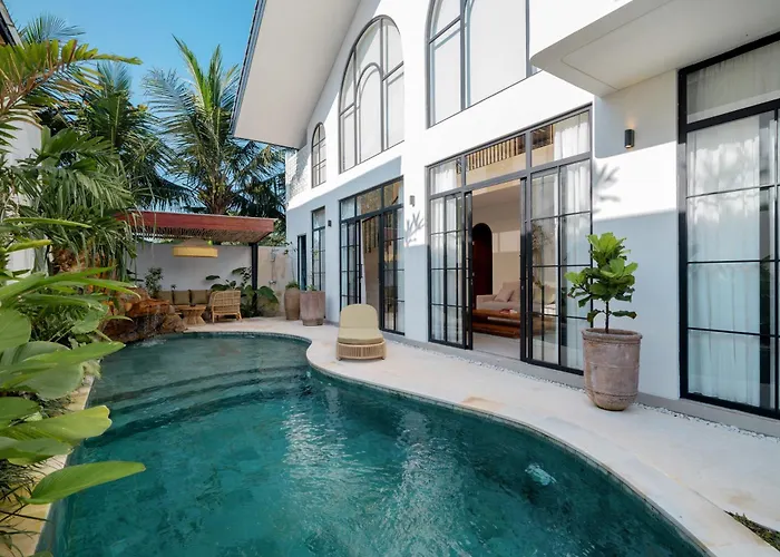3br Bali Armonia At Singakerta With Pool And Swimming Pool By 10mins To Center *